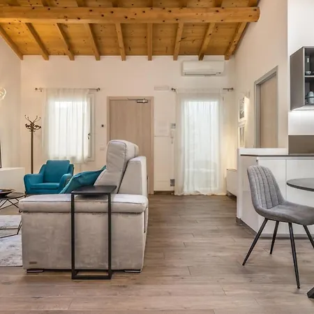 Veronetta Stunning Rooftop With Lift Verona