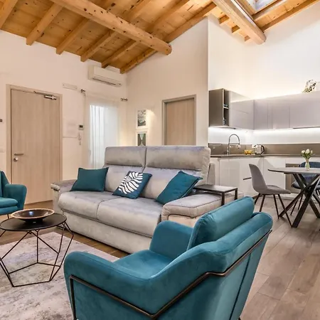 Aparthotel Veronetta Stunning Rooftop With Lift Verona