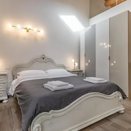 Veronetta Stunning Rooftop With Lift