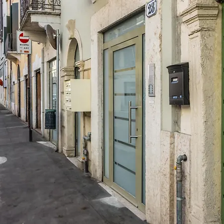 Veronetta Stunning Rooftop With Lift Verona