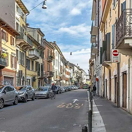 Veronetta Stunning Rooftop With Lift Aparthotel Verona