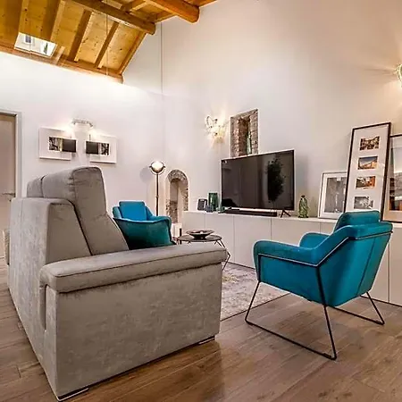 Veronetta Stunning Rooftop With Lift 4*