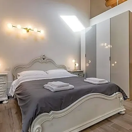 Veronetta Stunning Rooftop With Lift Aparthotel
