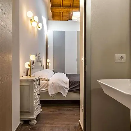 Veronetta Stunning Rooftop With Lift Verona