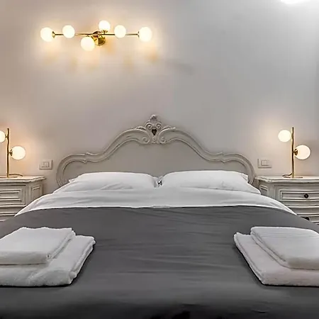 Veronetta Stunning Rooftop With Lift Aparthotel 4*