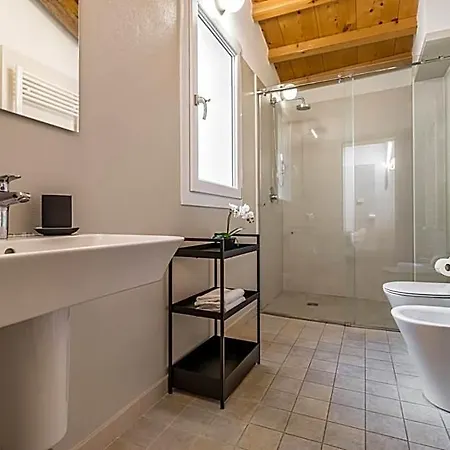 Aparthotel Veronetta Stunning Rooftop With Lift 4*