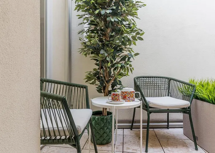 Aparthotel Veronetta Stunning Rooftop With Lift Verona