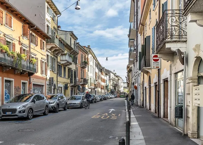 Aparthotel Veronetta Stunning Rooftop With Lift Verona