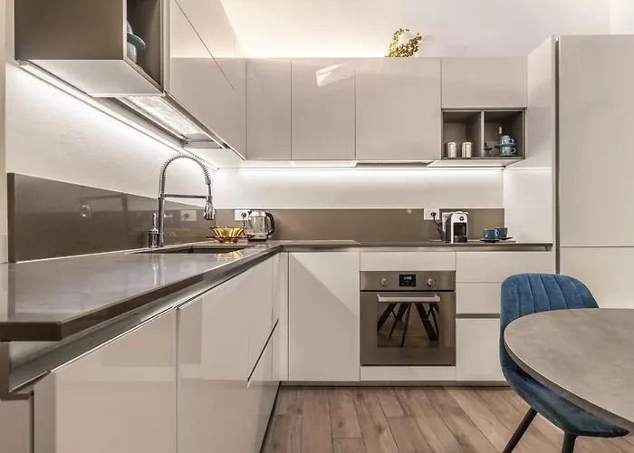 Veronetta Stunning Rooftop With Lift Aparthotel Verona