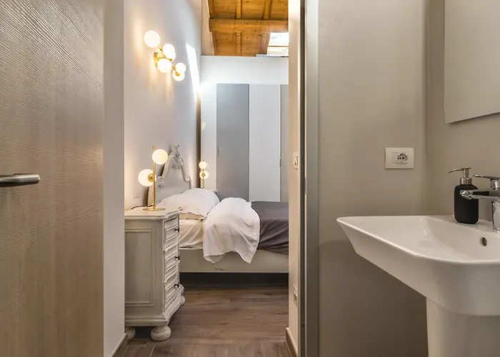 Veronetta Stunning Rooftop With Lift Aparthotel 4*