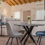 Veronetta Stunning Rooftop With Lift 4* Verona